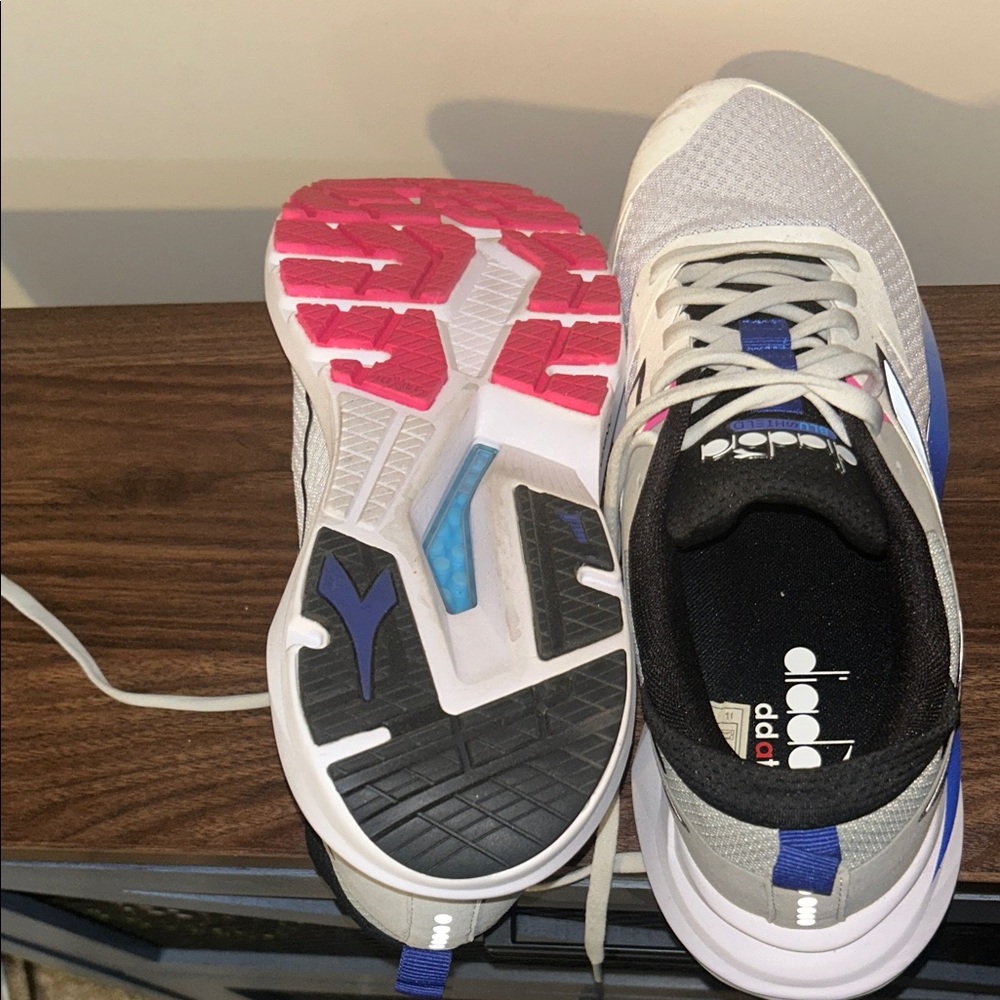 DIADORA MYTHOS BLUSHIELD VIGORE 3 Running Shoes EUC~SIZE 13 - Picture 8 of 12